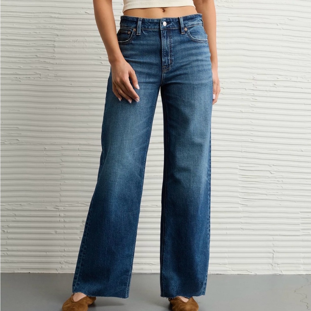 NWT AE Dreamy Drape Stretch Super High-Waisted Baggy Wide-Leg Jean (0 X-Short)